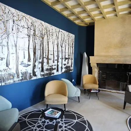Du Chateau Des Fines Roches فندق 4*