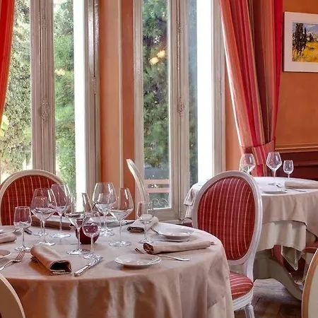 Du Chateau Des Fines Roches Châteauneuf-du-Pape